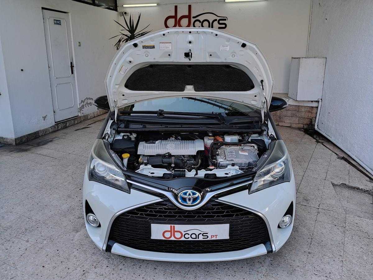toyota-yaris-2016-hibrido-a-gasolina-1497cc