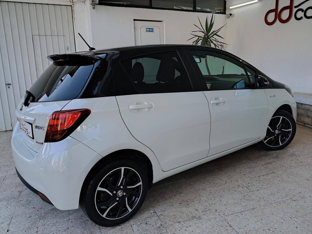 toyota-yaris-2016-hibrido-a-gasolina-1497cc