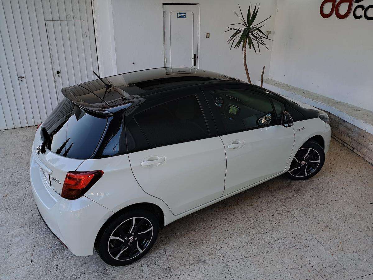 toyota-yaris-2016-hibrido-a-gasolina-1497cc