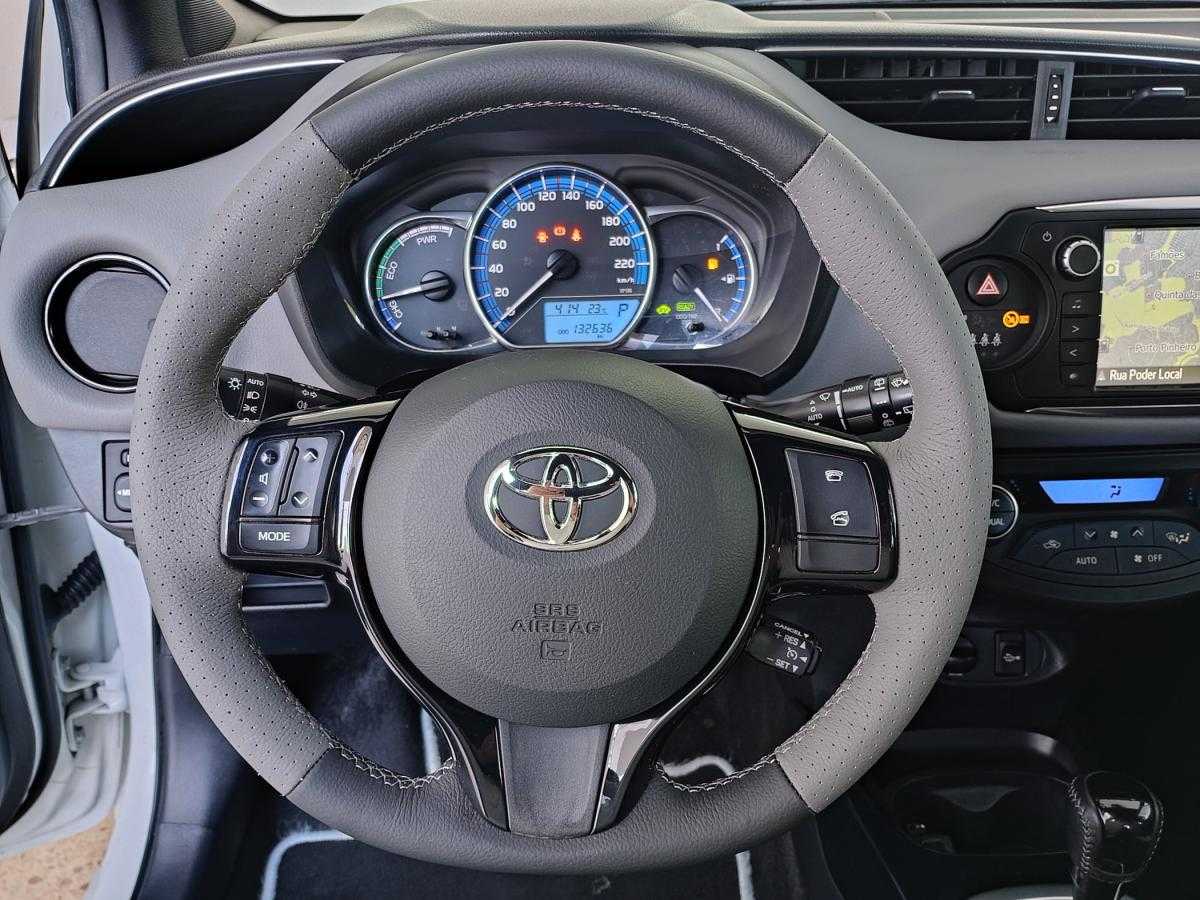 toyota-yaris-2016-hibrido-a-gasolina-1497cc