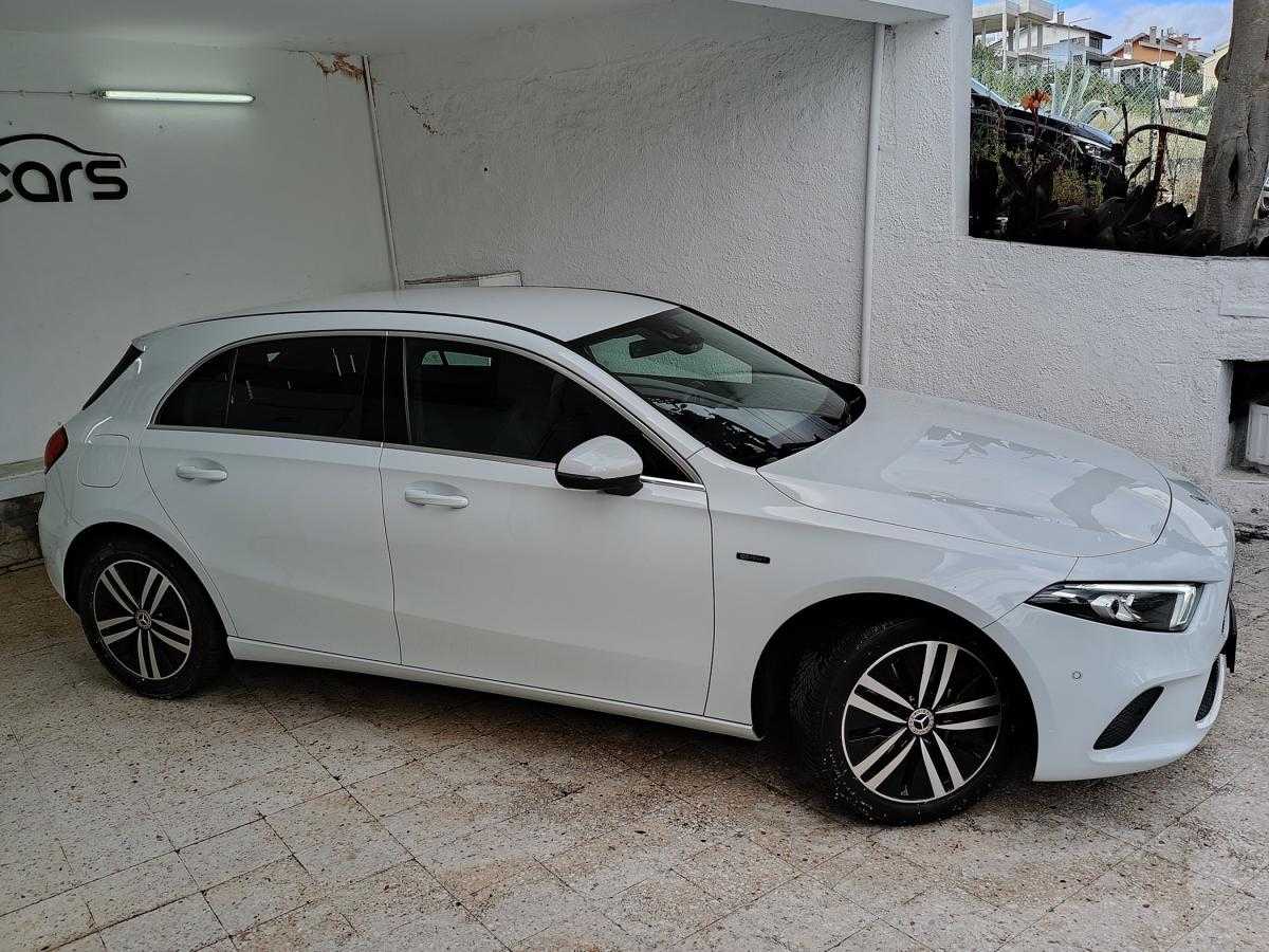 mercedes-benz-classe-a-2021-hibrido-a-gasolina-1332cc