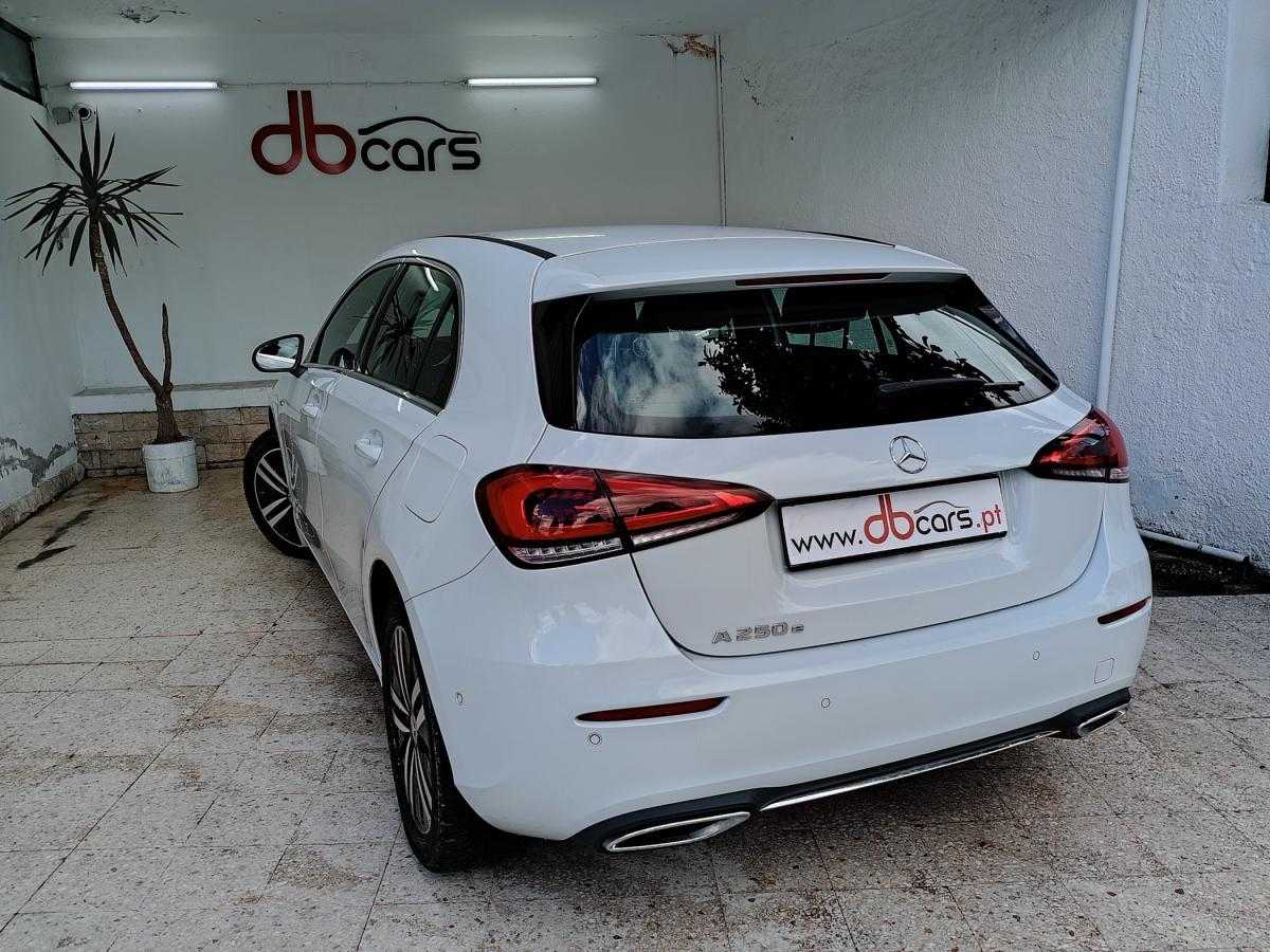 mercedes-benz-classe-a-2021-hibrido-a-gasolina-1332cc