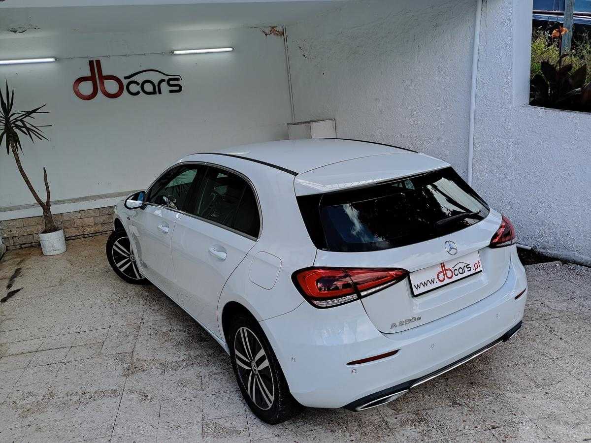 mercedes-benz-classe-a-2021-hibrido-a-gasolina-1332cc