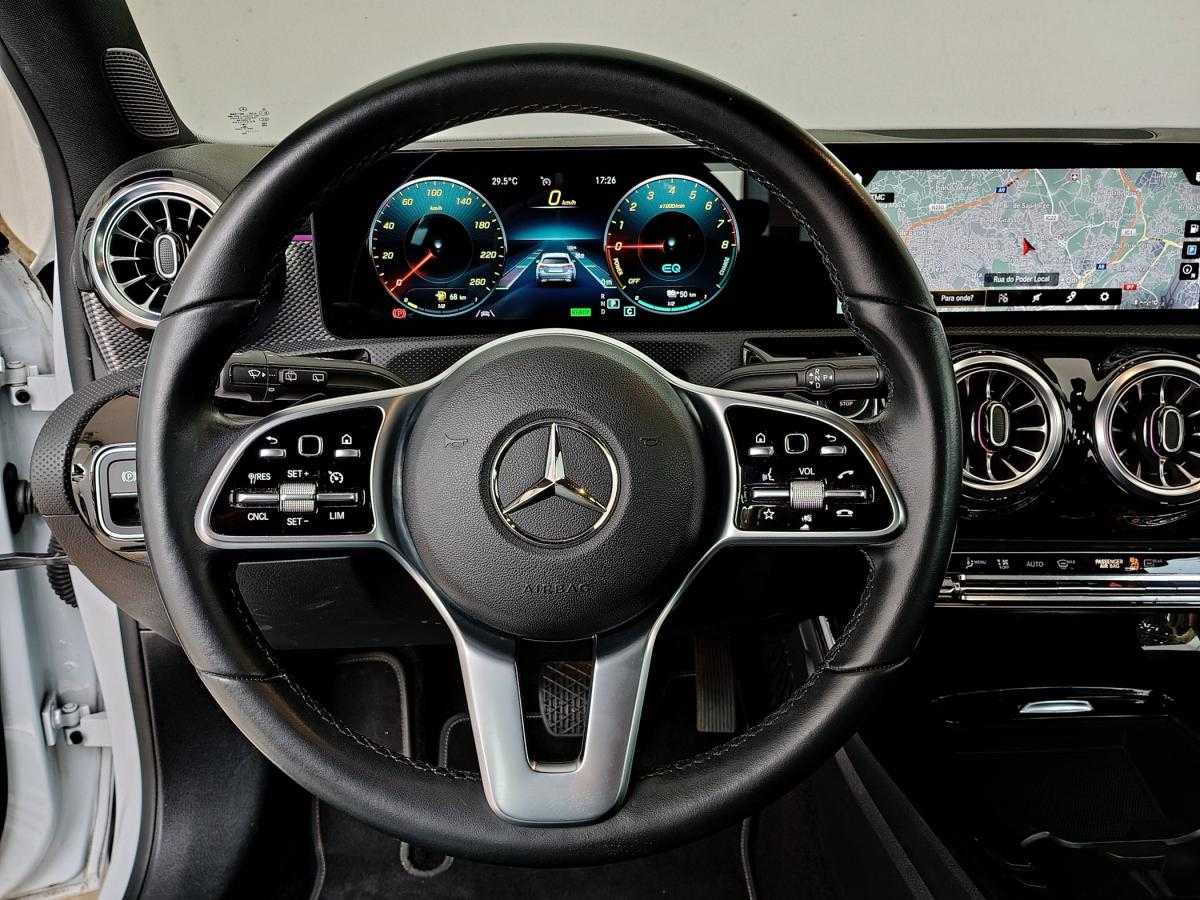 mercedes-benz-classe-a-2021-hibrido-a-gasolina-1332cc