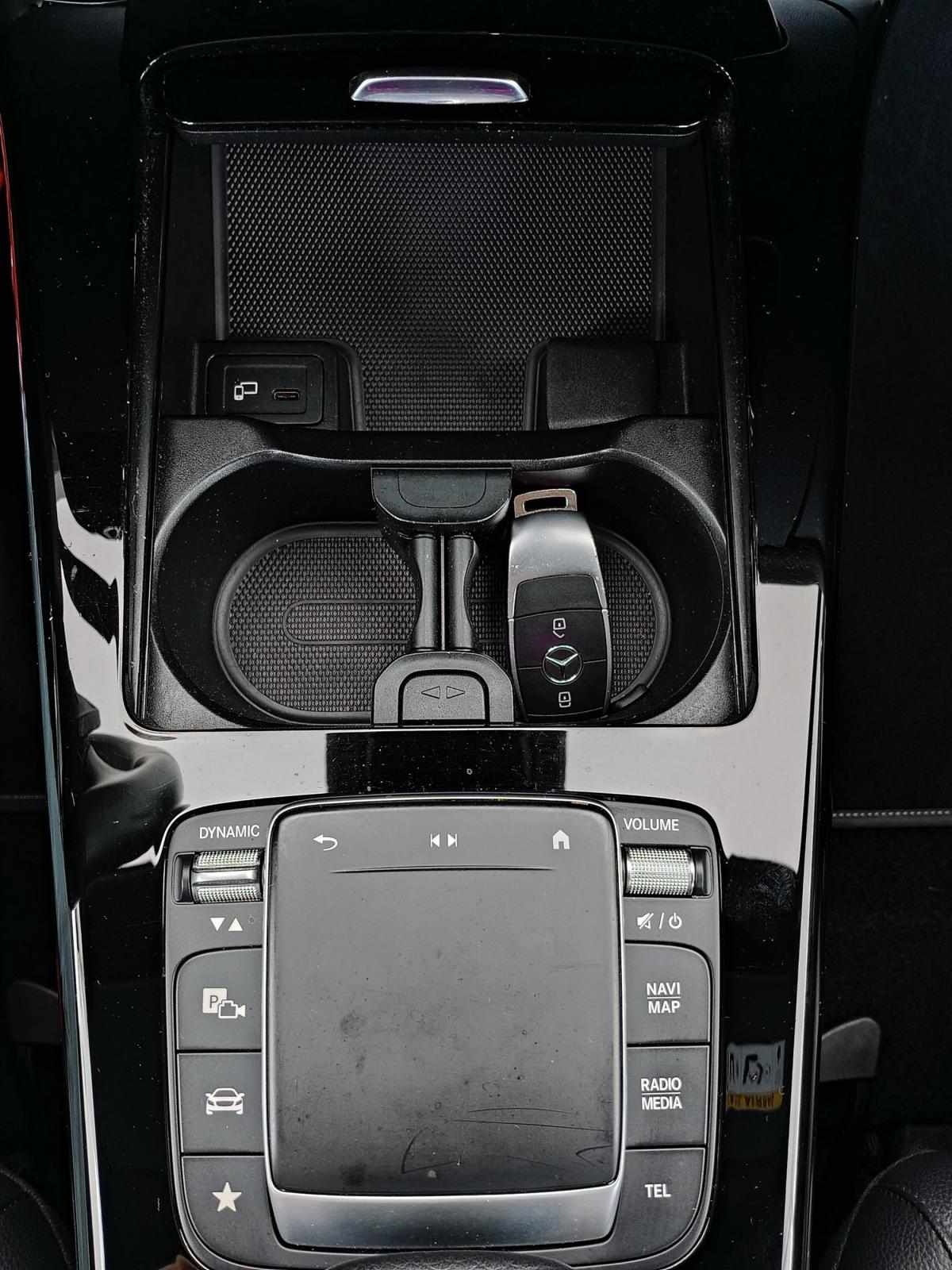 mercedes-benz-classe-a-2021-hibrido-a-gasolina-1332cc