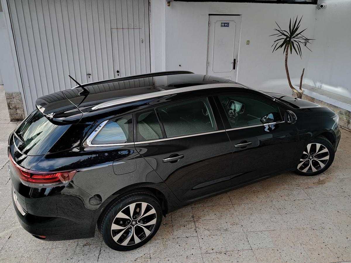 renault-megane-sport-tourer-2022-diesel-1461cc