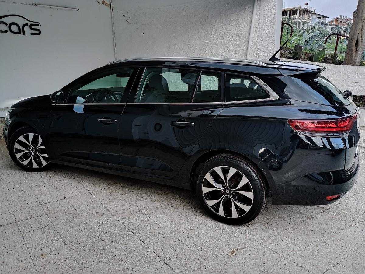 renault-megane-sport-tourer-2022-diesel-1461cc