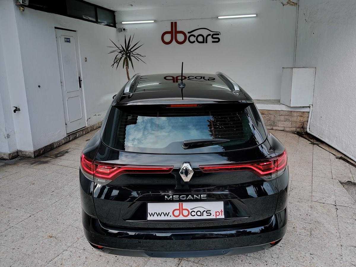 renault-megane-sport-tourer-2022-diesel-1461cc