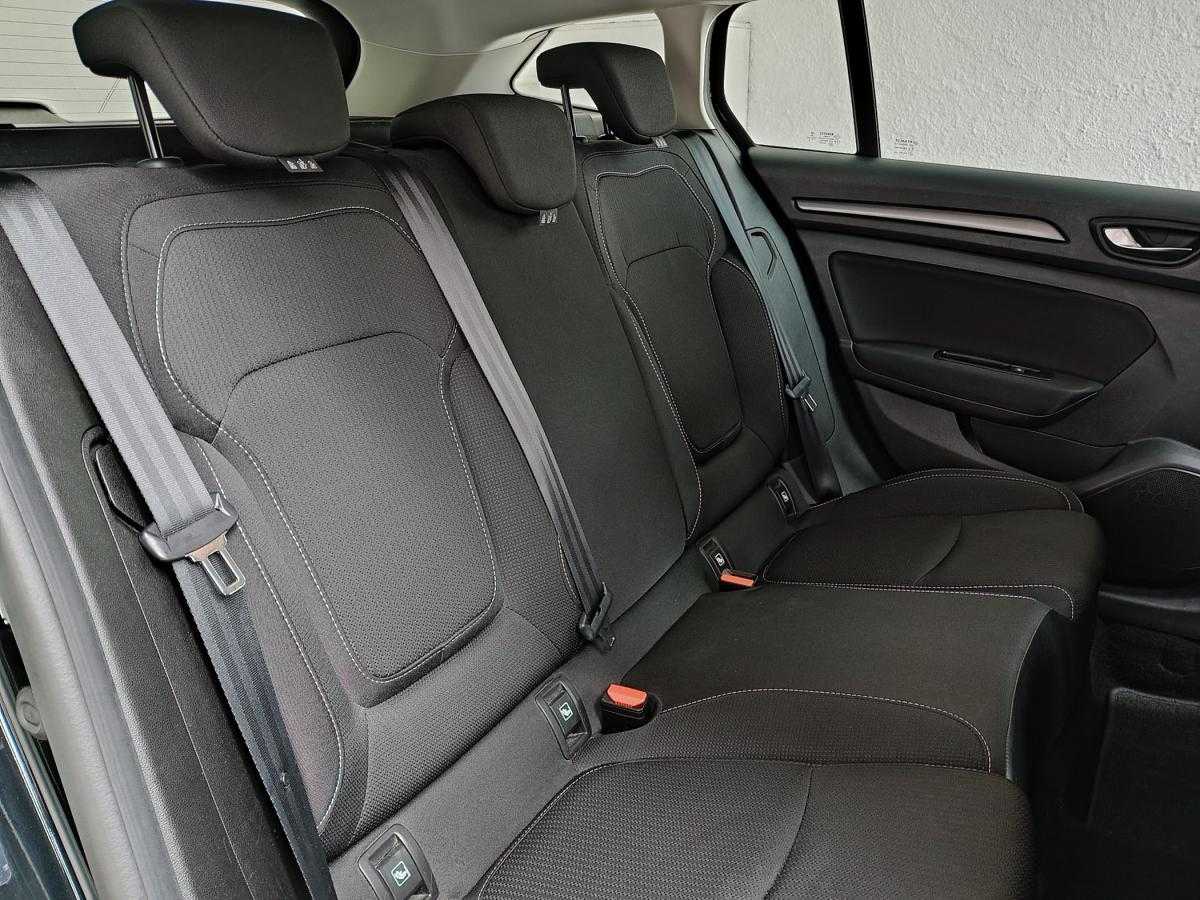 renault-megane-sport-tourer-2022-diesel-1461cc