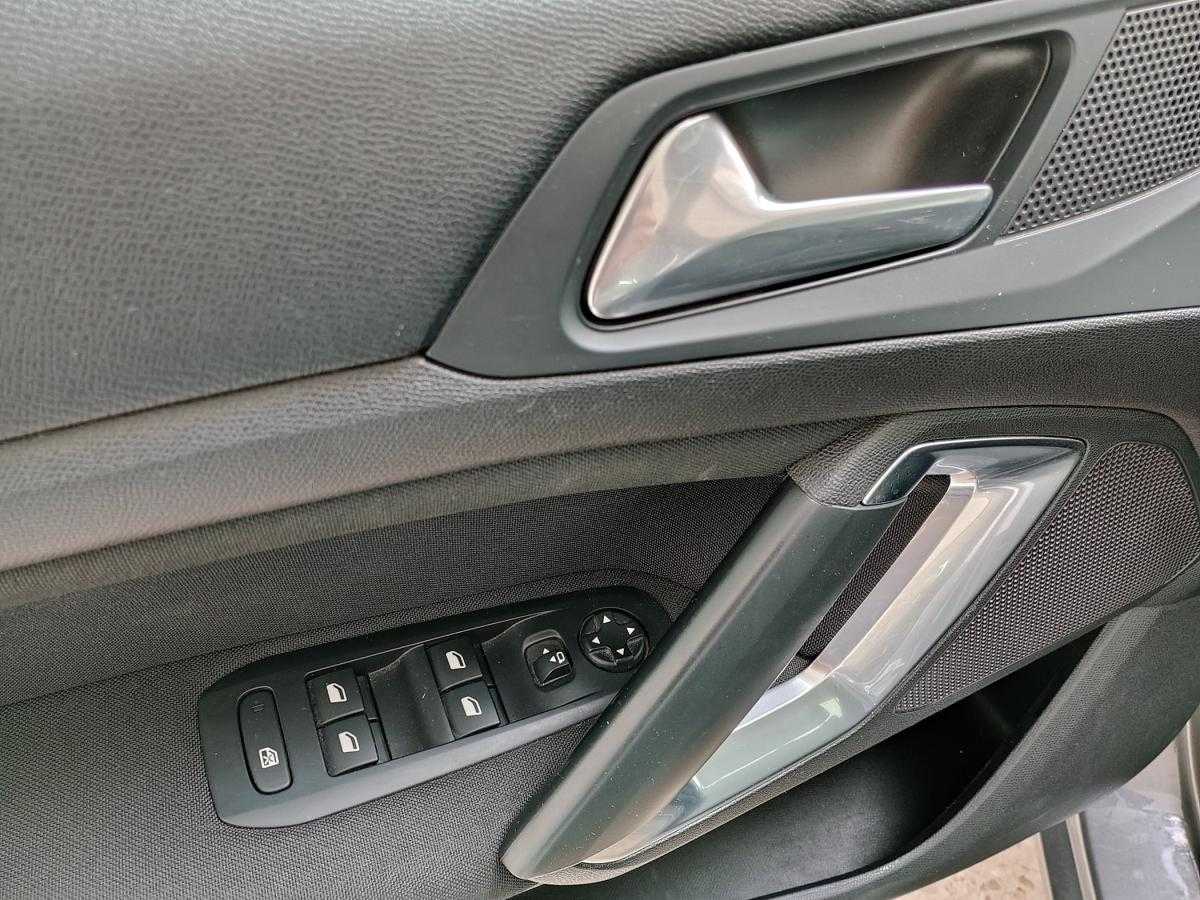 peugeot-308-2021-gasolina-1199cc