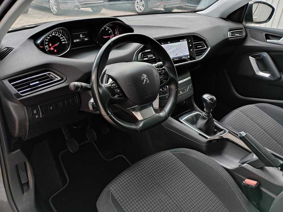 peugeot-308-2021-gasolina-1199cc