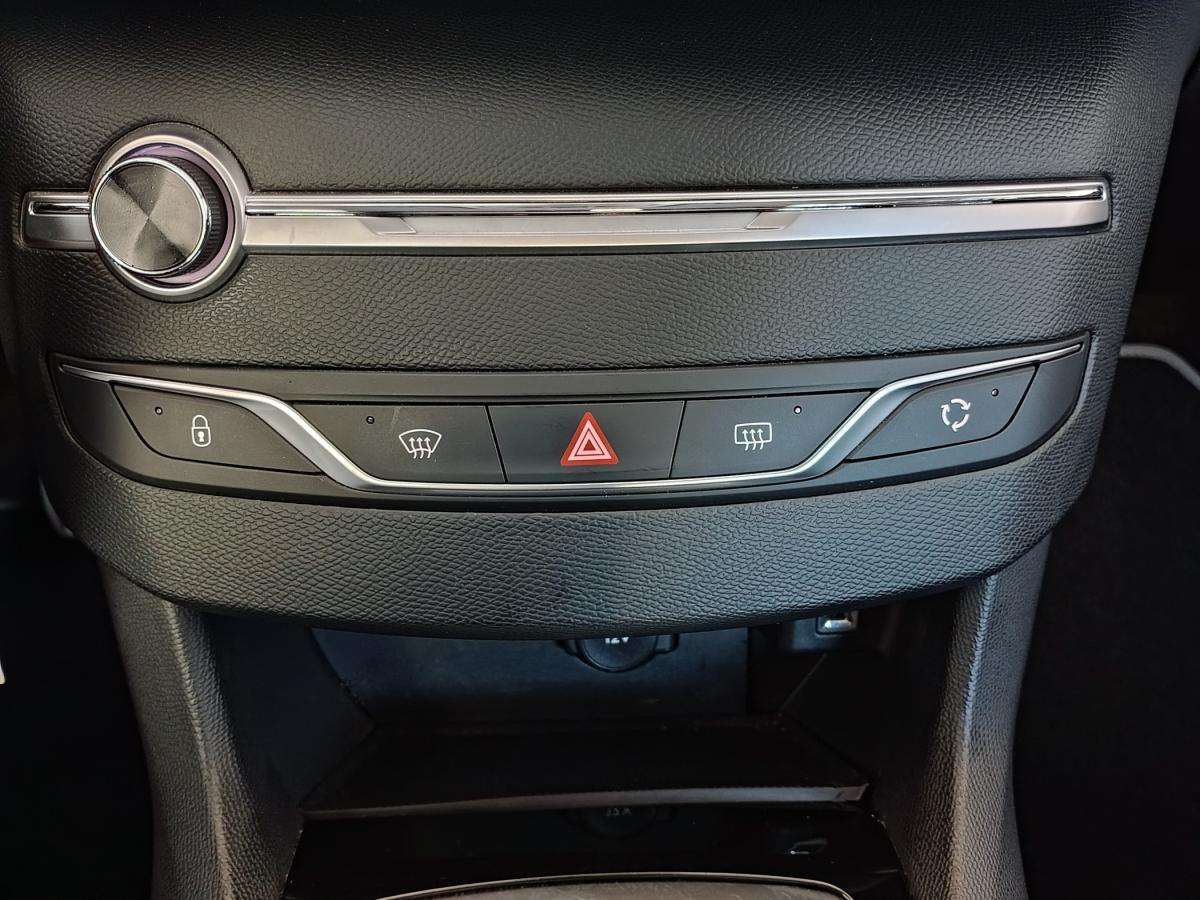 peugeot-308-2021-gasolina-1199cc