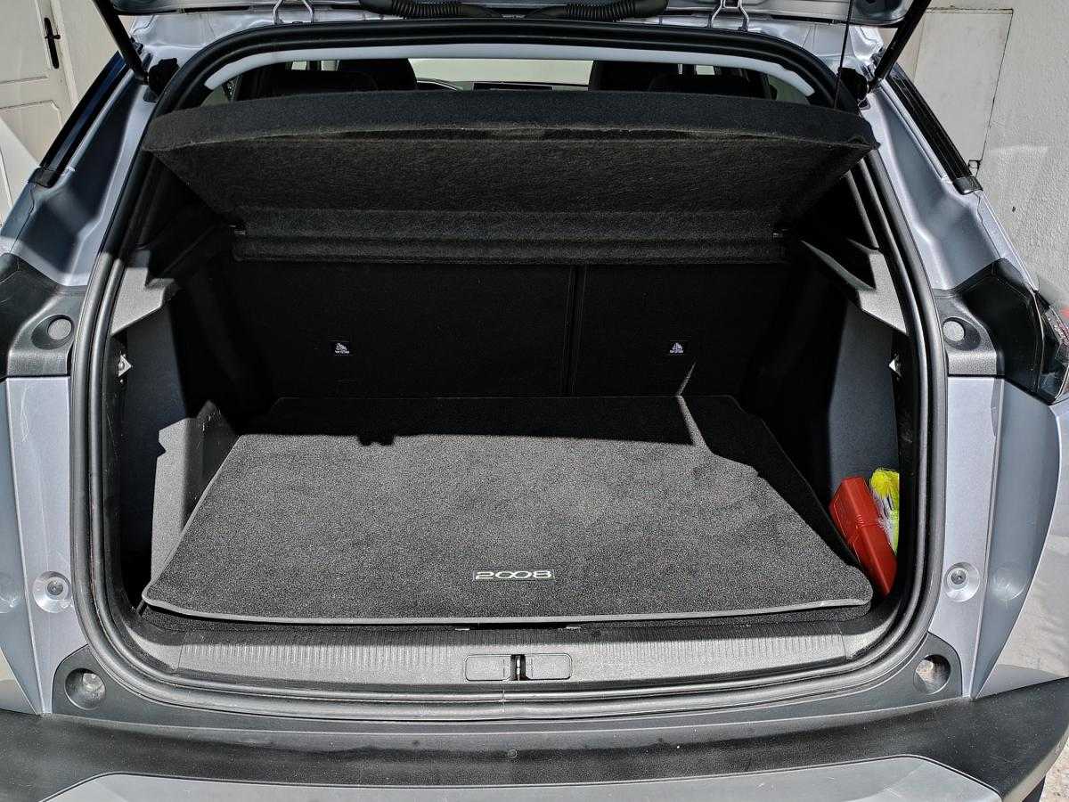 peugeot-2008-2021-diesel-1499cc