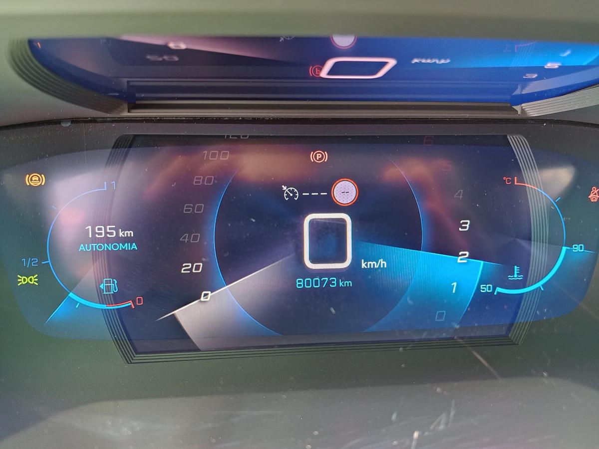 peugeot-2008-2021-diesel-1499cc