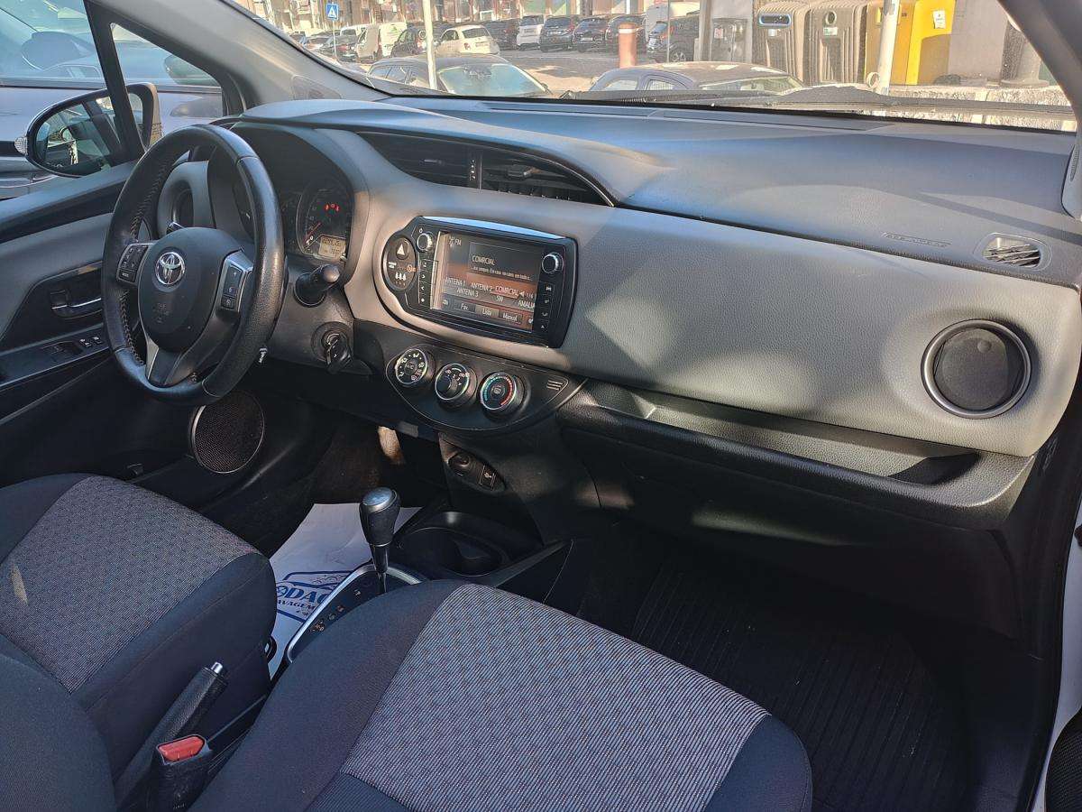 toyota-yaris-2015-gasolina-1329cc