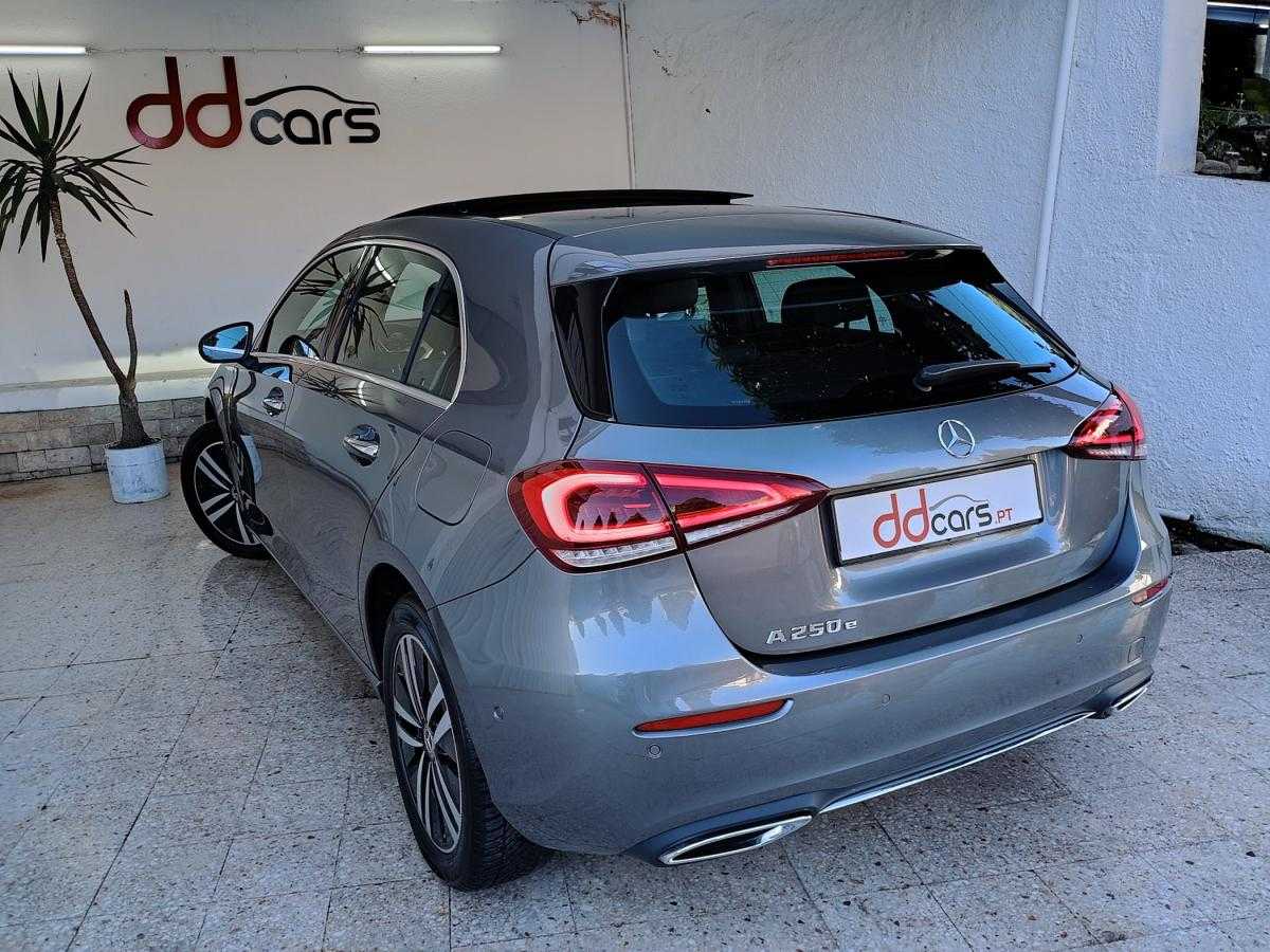 mercedes-benz-classe-a-2022-hibrido-a-gasolina-1332cc