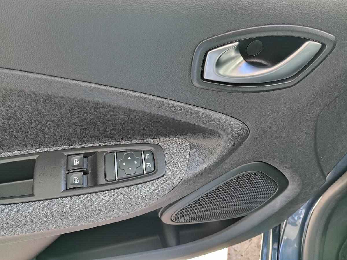 renault-zoe-2022-eletrico-0cc