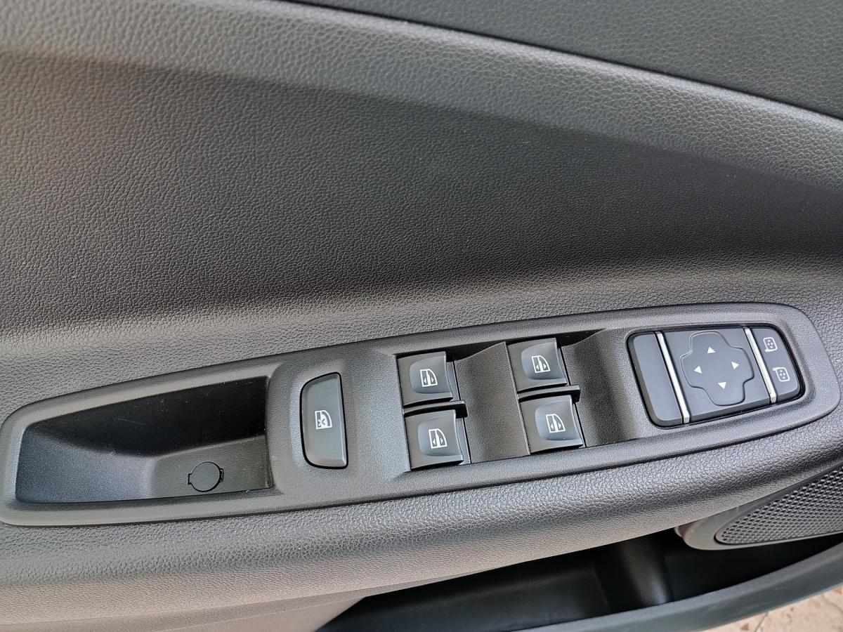 renault-zoe-2021-eletrico-0cc