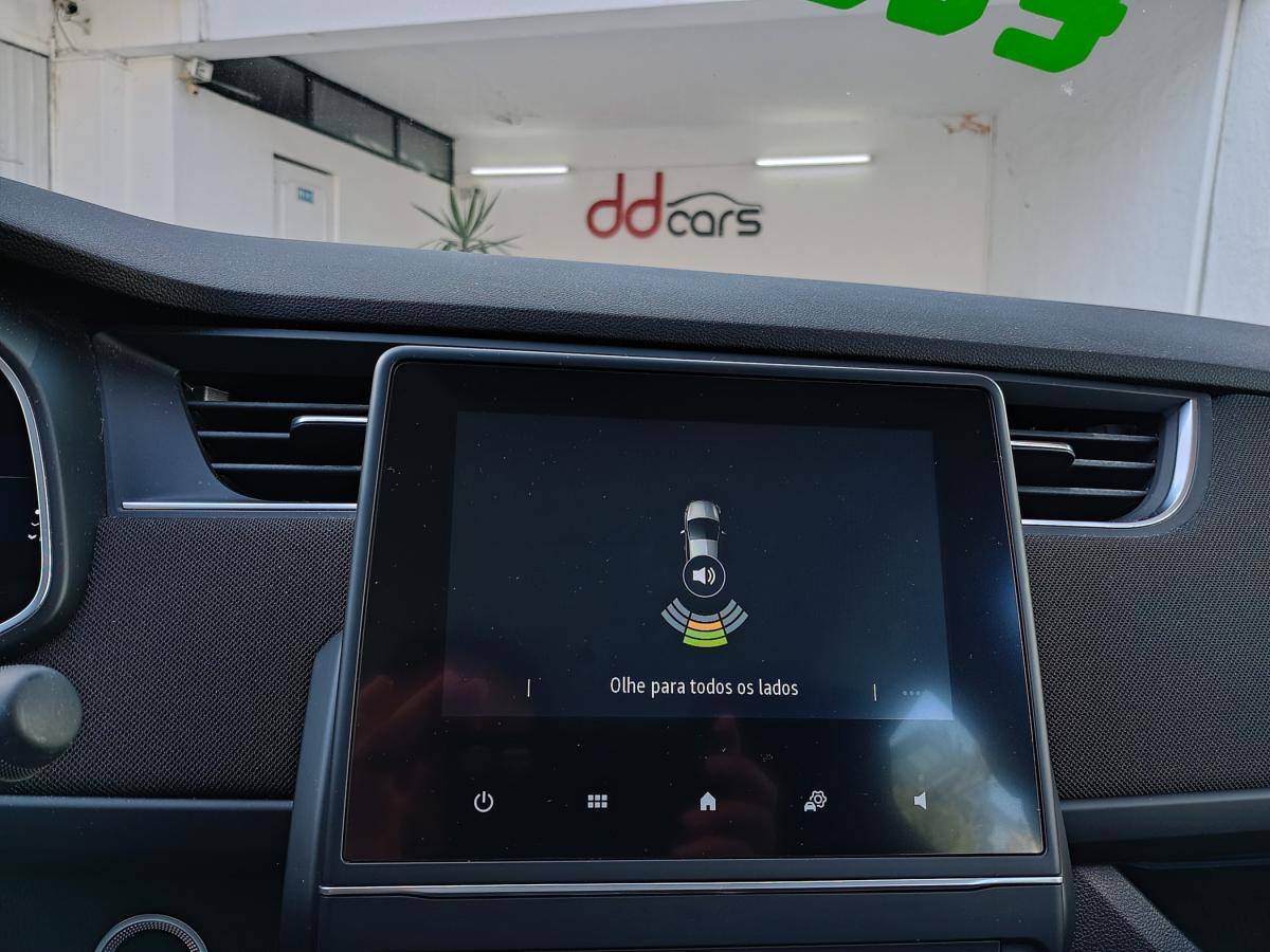 renault-zoe-2021-eletrico-0cc