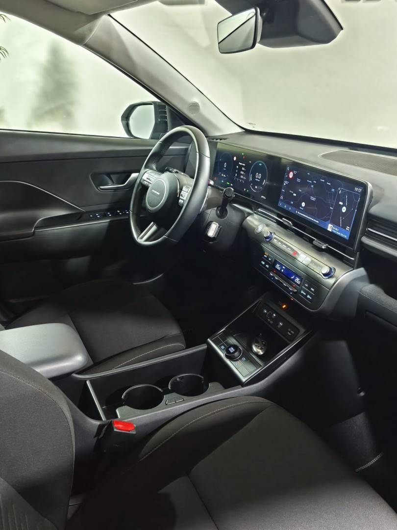 hyundai-kauai-2024-hibrido-1580cc