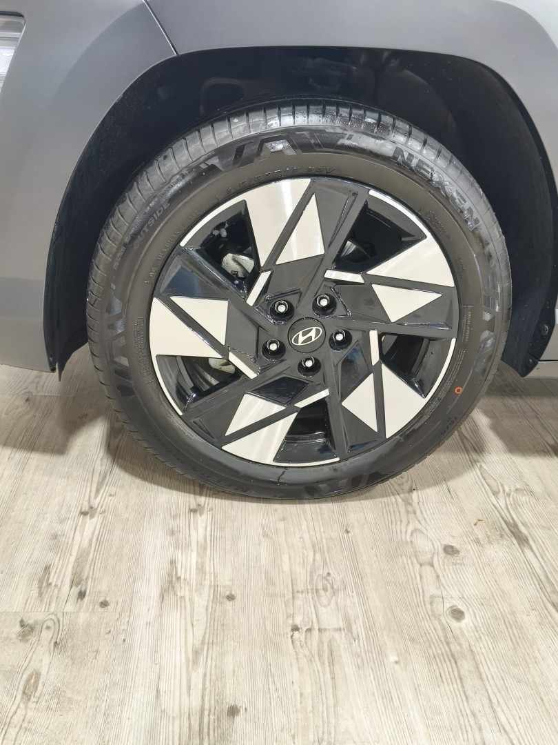 hyundai-kauai-2024-hibrido-1580cc
