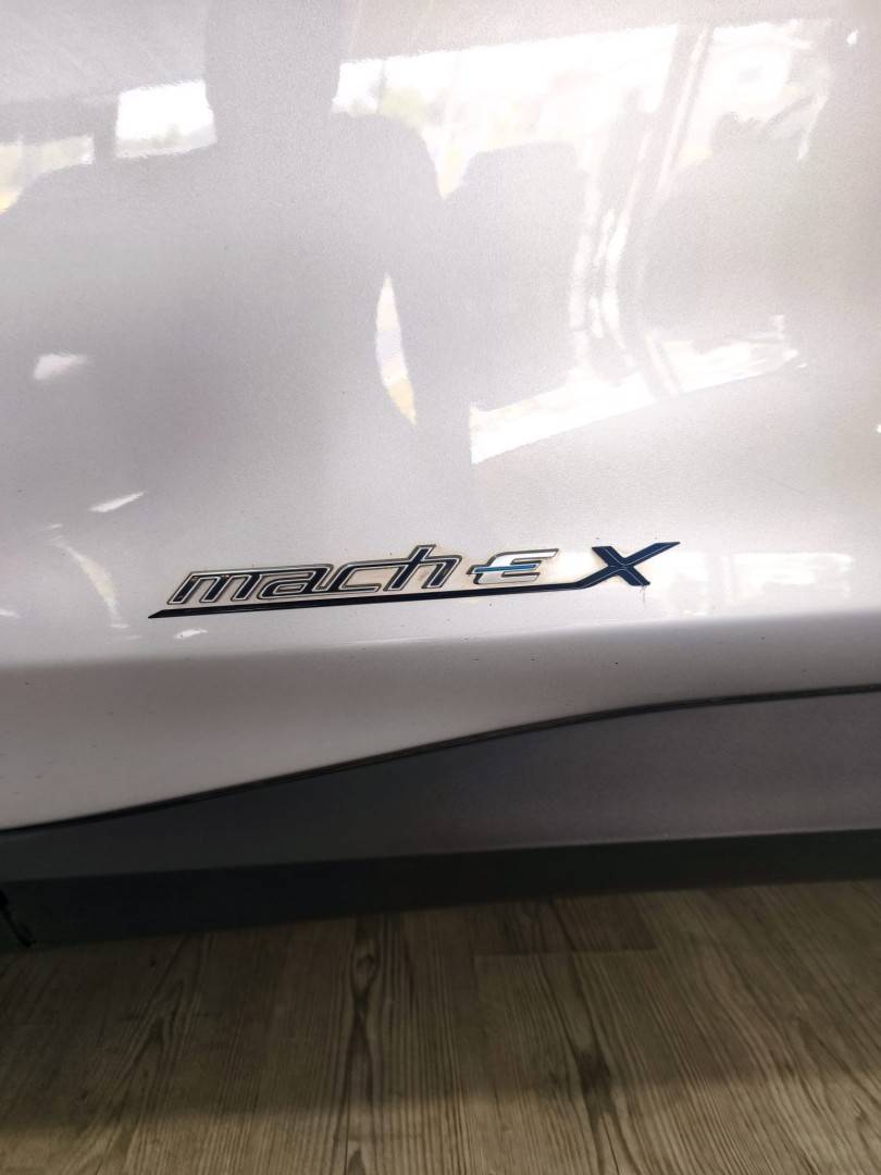 ford-mustang-mach-e-2022-eletrico-0cc