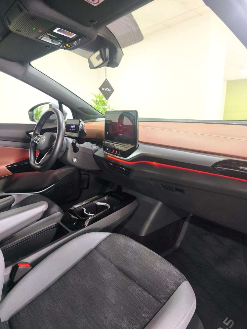 volkswagen-id-5-2022-eletrico-0cc