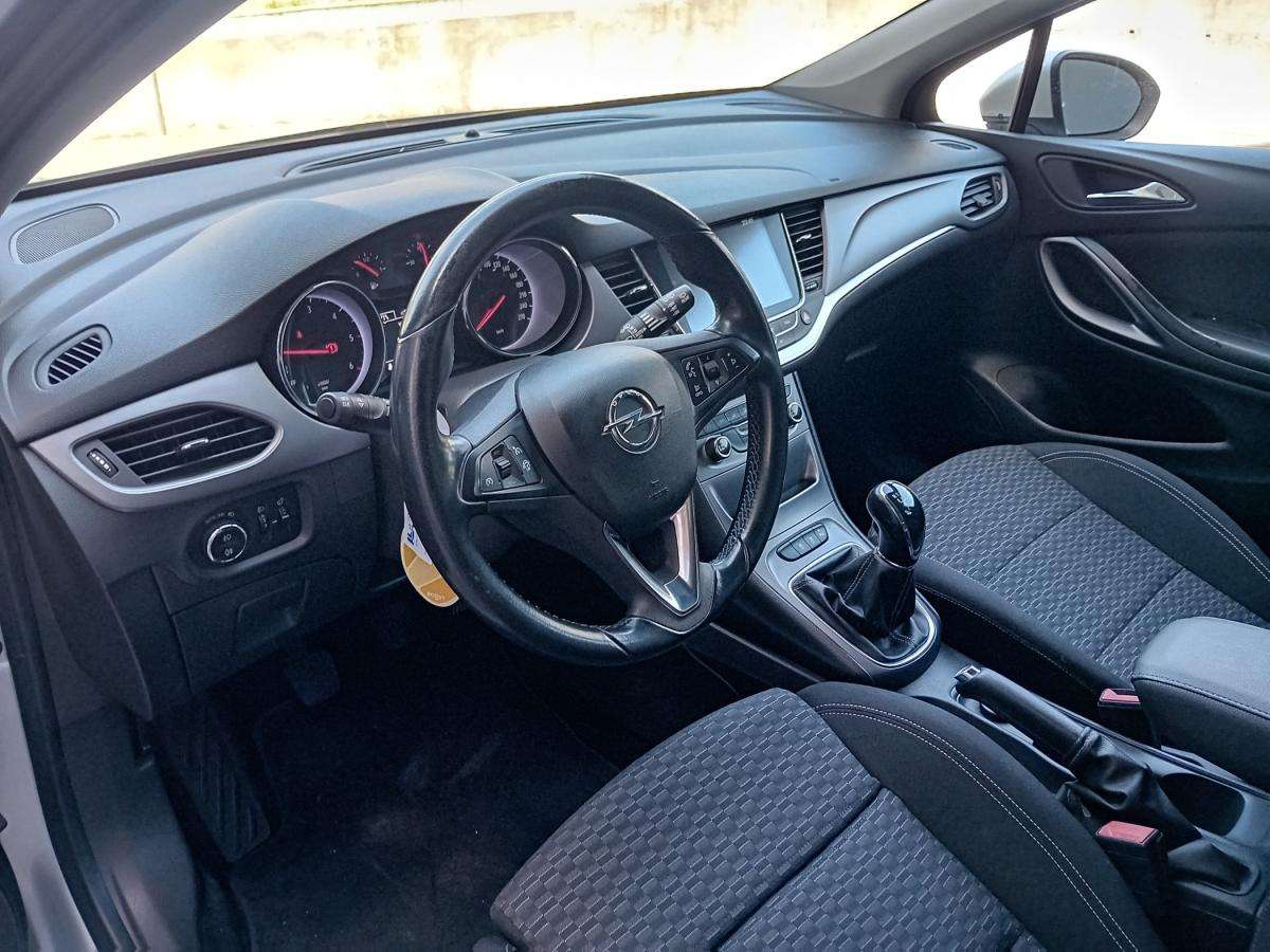 opel-astra-sport-tourer-2017-diesel-1598cc