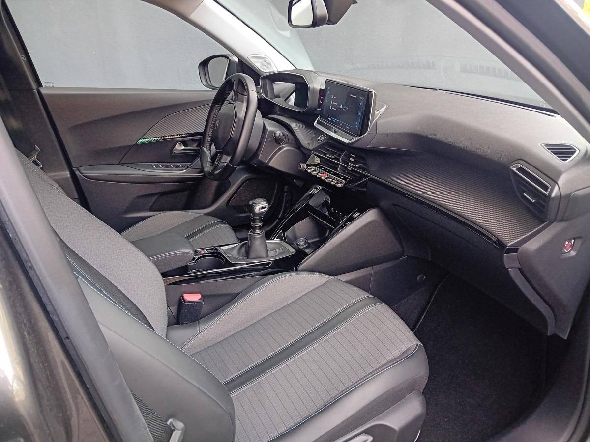 peugeot-2008-2021-diesel-1499cc