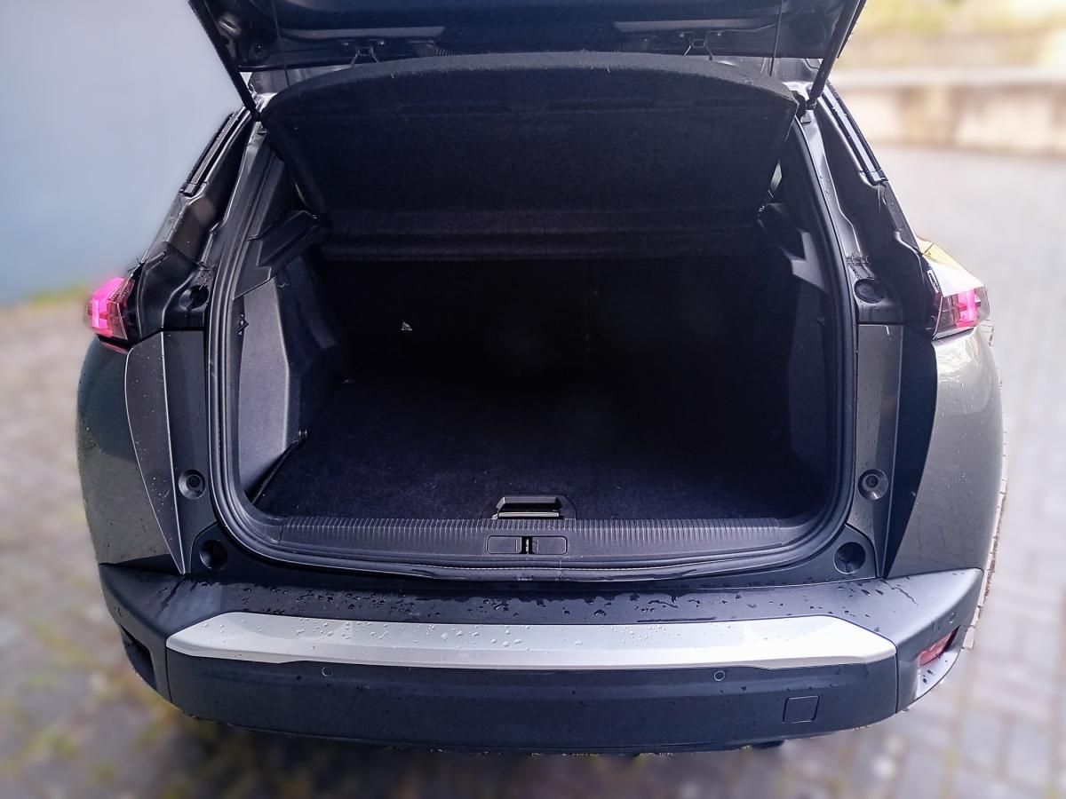 peugeot-2008-2021-diesel-1499cc