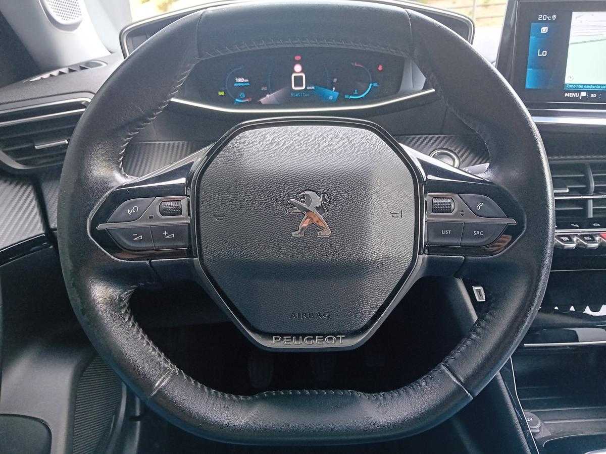 peugeot-2008-2021-diesel-1499cc