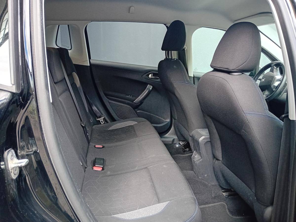 peugeot-2008-2018-gasolina-1199cc