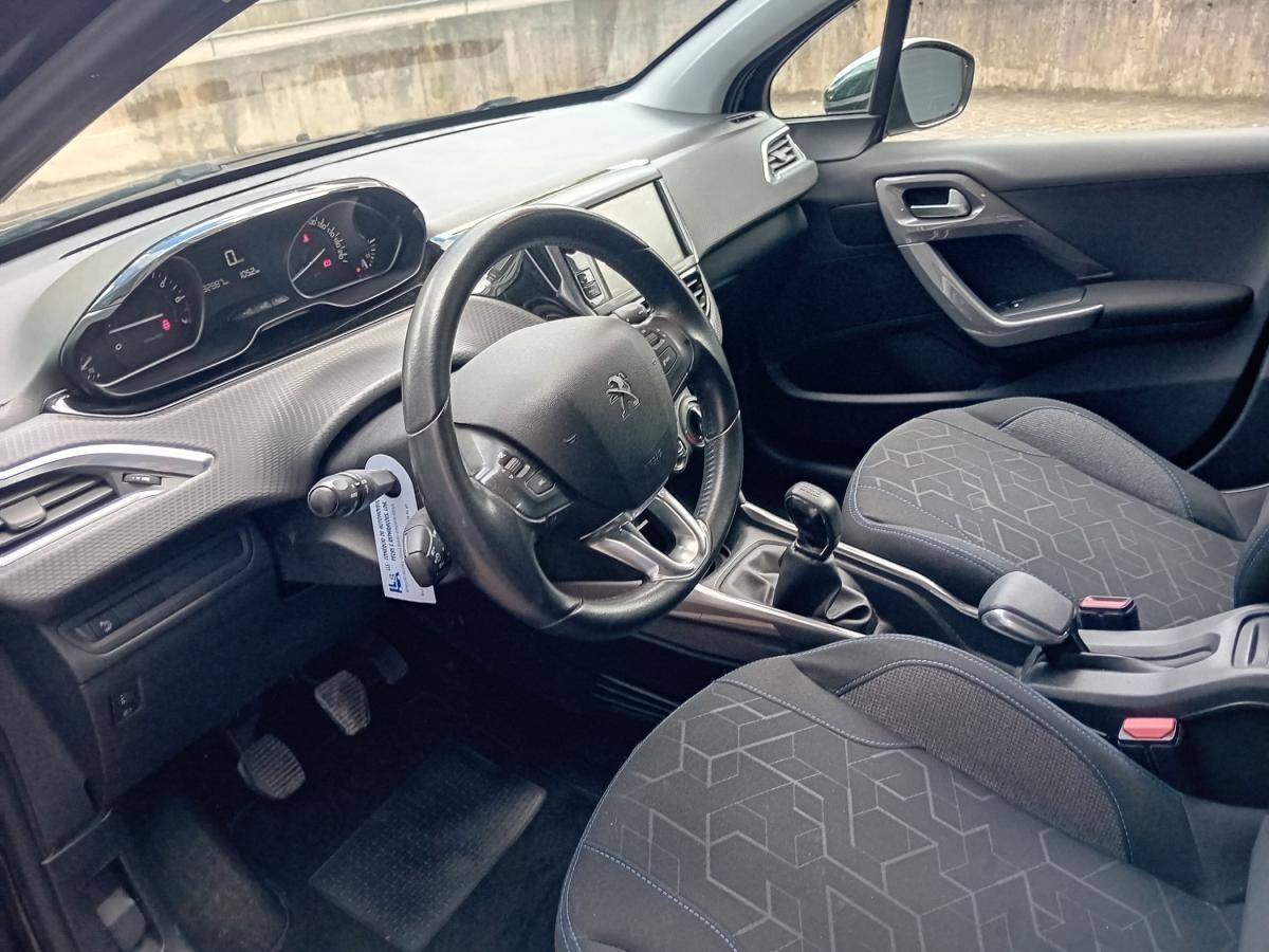 peugeot-2008-2018-gasolina-1199cc