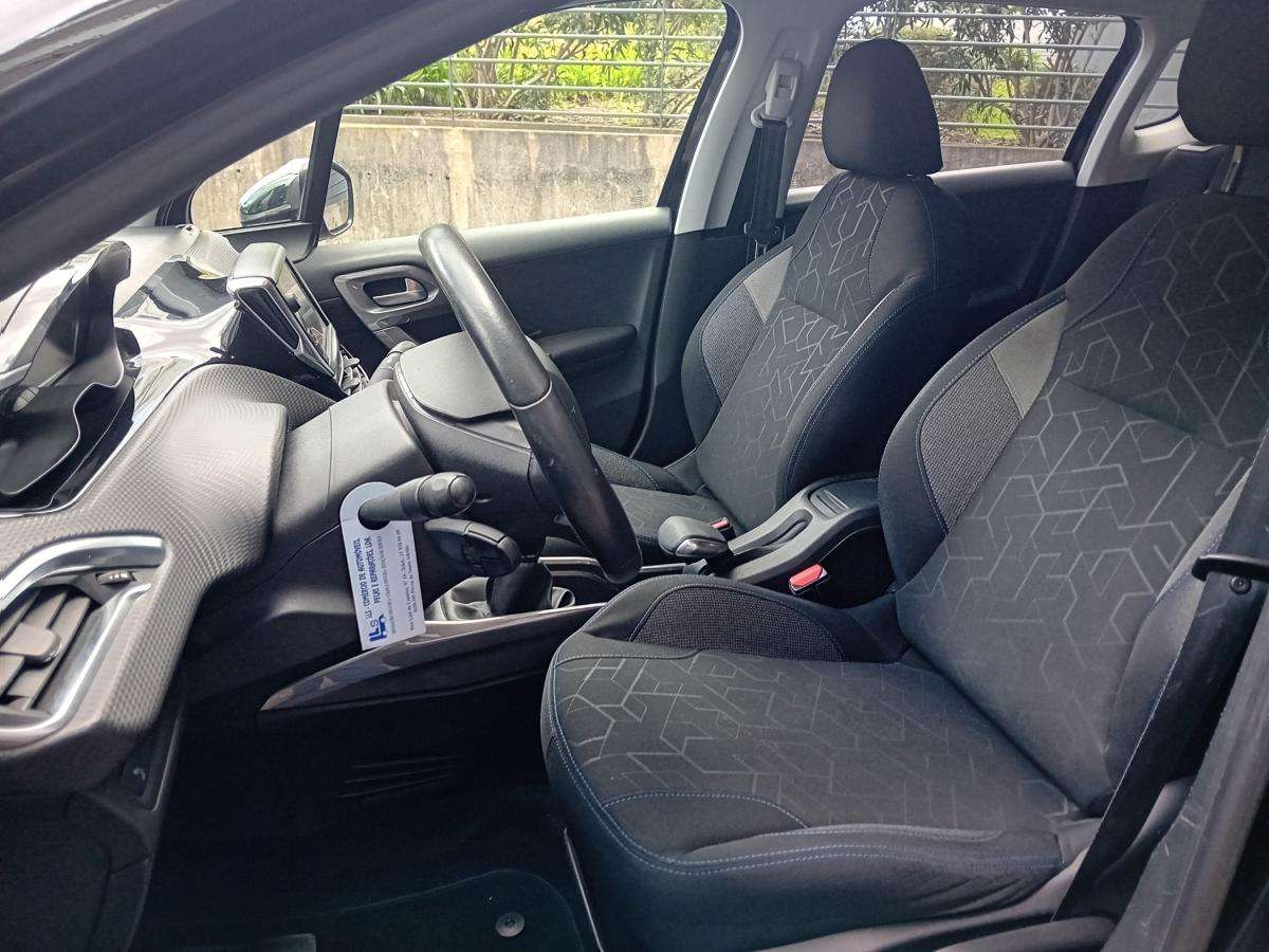 peugeot-2008-2018-gasolina-1199cc