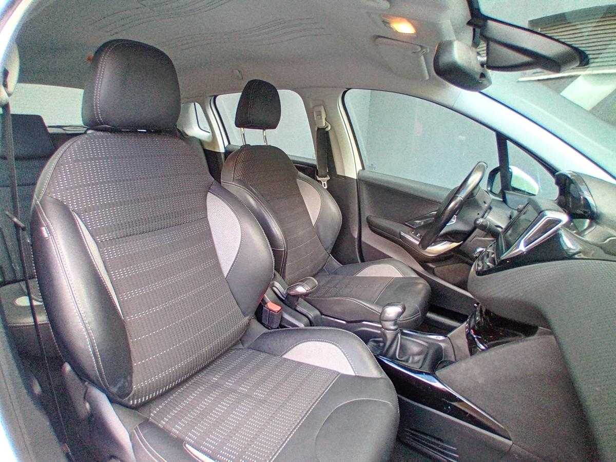 peugeot-2008-2017-gasolina-1199cc
