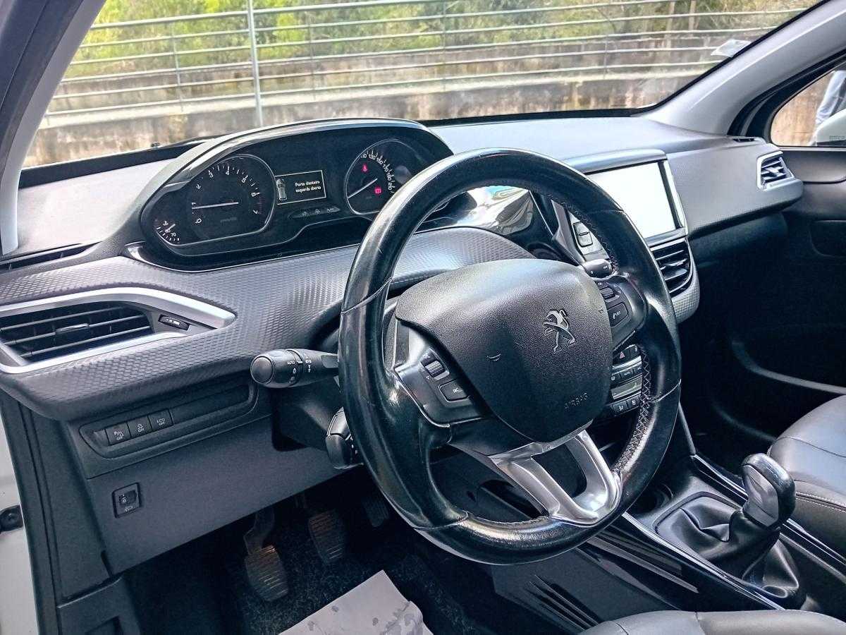 peugeot-2008-2017-gasolina-1199cc
