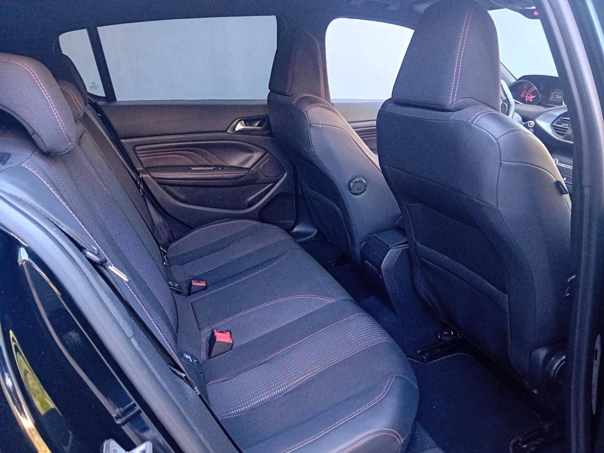 peugeot-308-2017-gasolina-1199cc