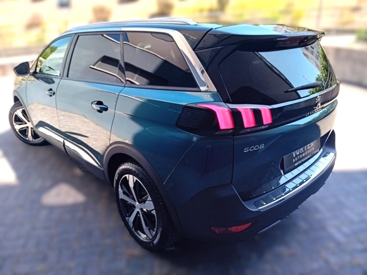peugeot-5008-2018-gasolina-1199cc