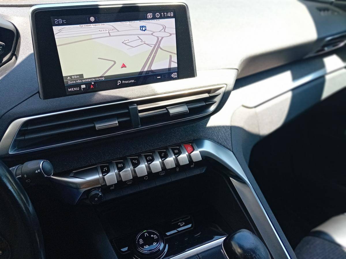 peugeot-5008-2018-gasolina-1199cc