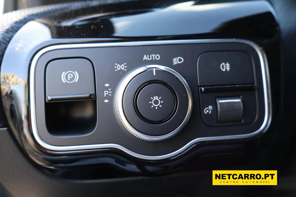 mercedes-benz-180-180-style-2020-diesel-1461cc