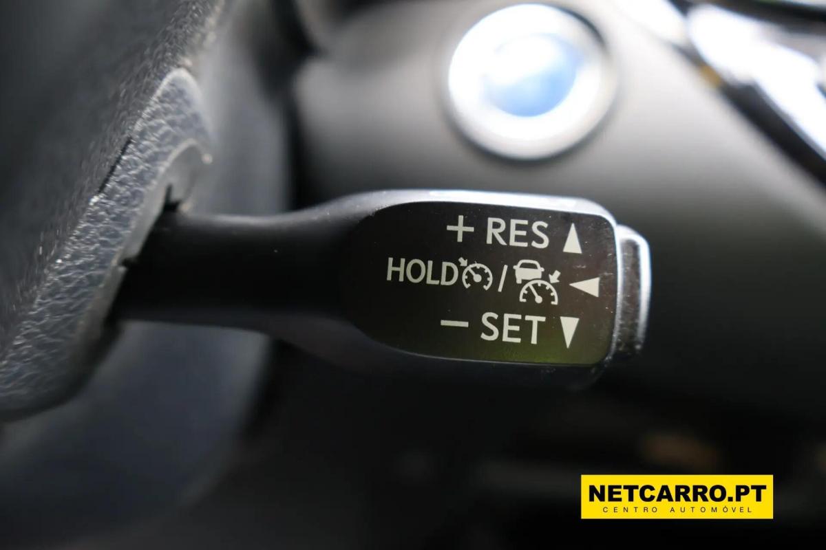 toyota-c-hr-2018-hibrido-a-gasolina-1798cc