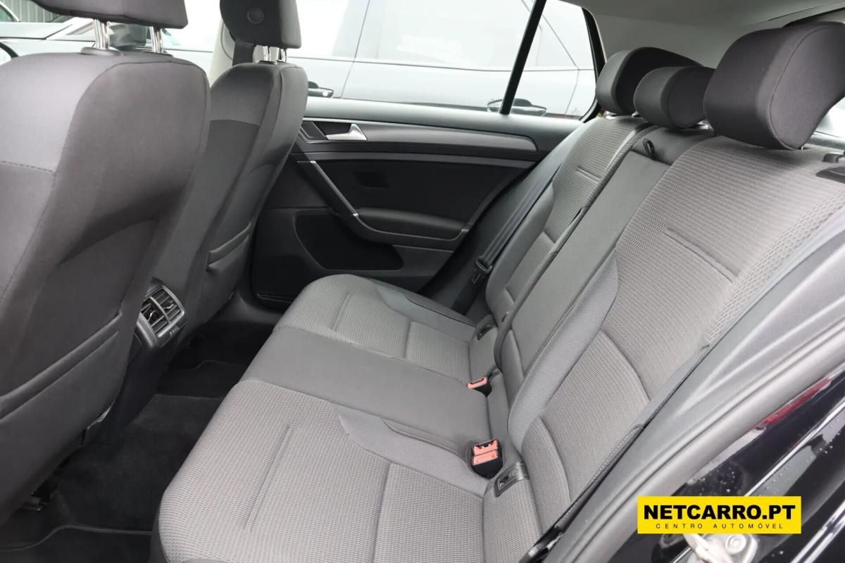 volkswagen-golf-2018-diesel-1598cc