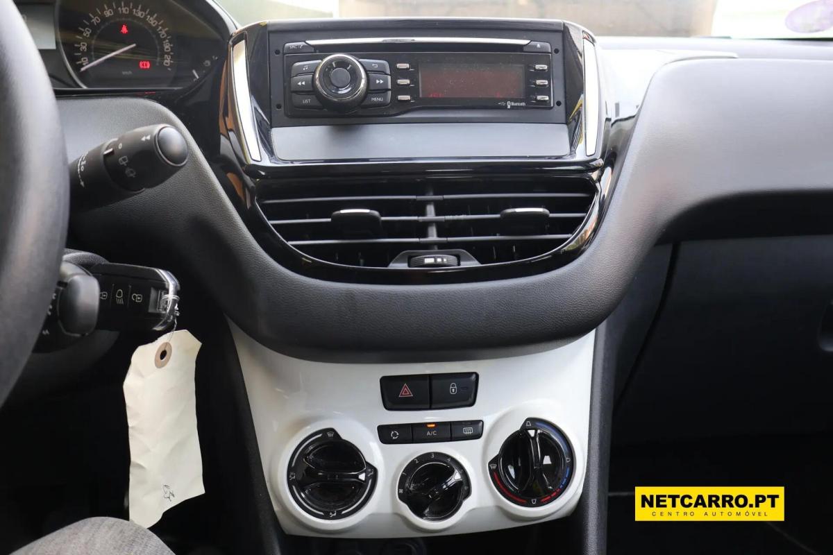 peugeot-208-2018-gasolina-1199cc