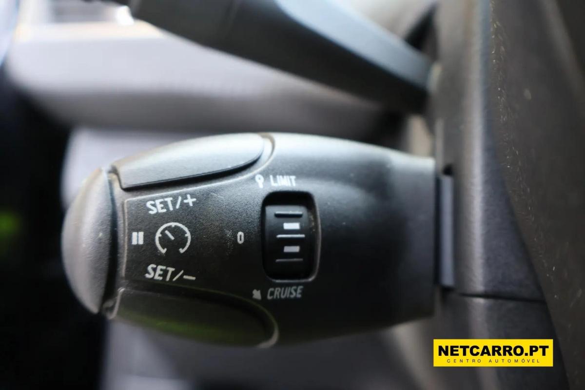peugeot-2008-2018-gasolina-1199cc