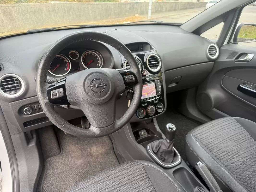 opel-corsa-2014-gasolina-1229cc