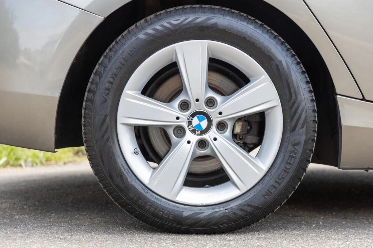 bmw-serie-1-116-d-2015-diesel-1496cc