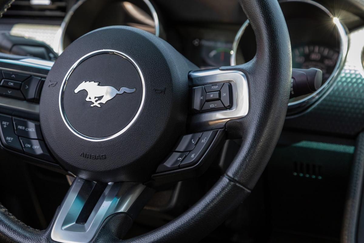 ford-mustang-2015-gasolina-4951cc