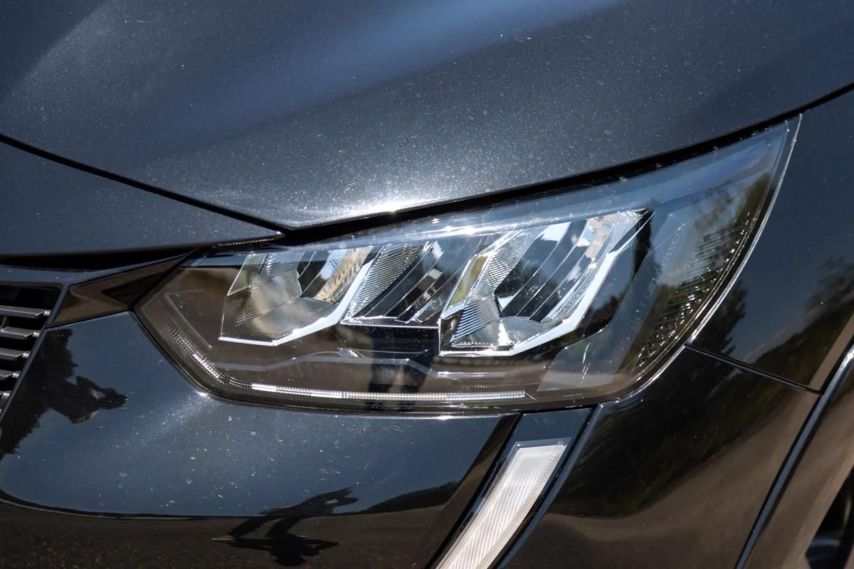 peugeot-e-208-2020-eletrico-0cc