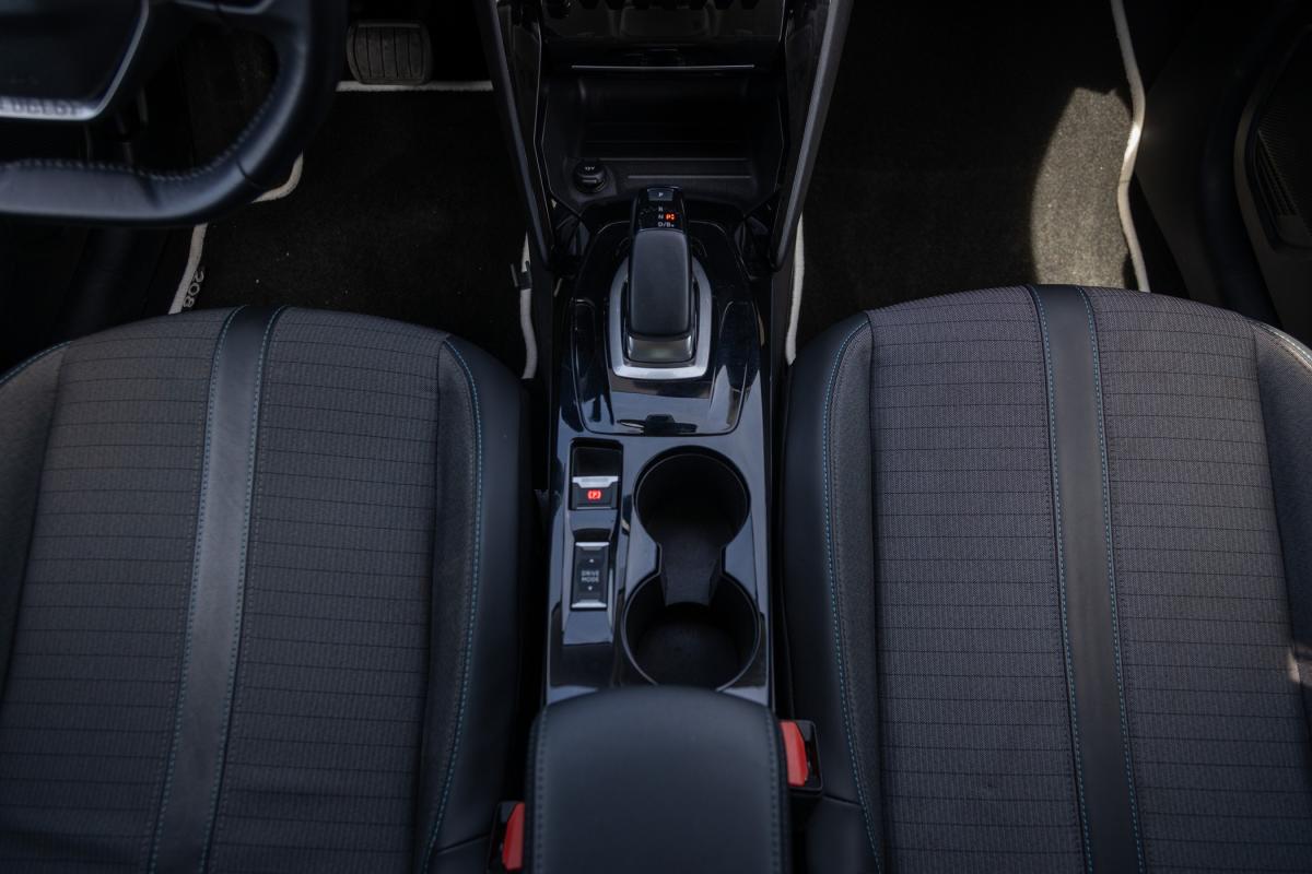 peugeot-208-2020-eletrico-0cc