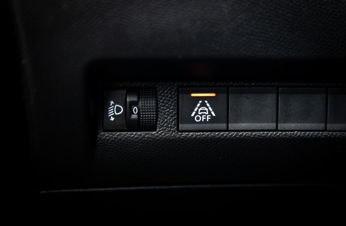 peugeot-208-2020-eletrico-0cc
